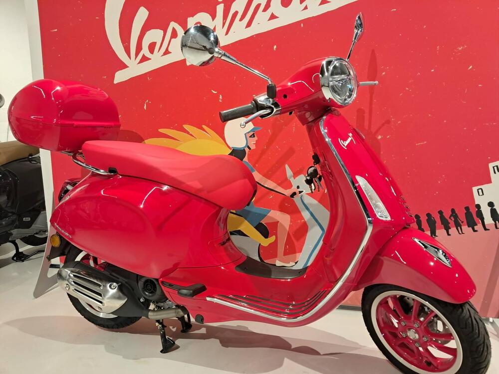 Vespa Primavera 50 RED (2023 - 25) (2)