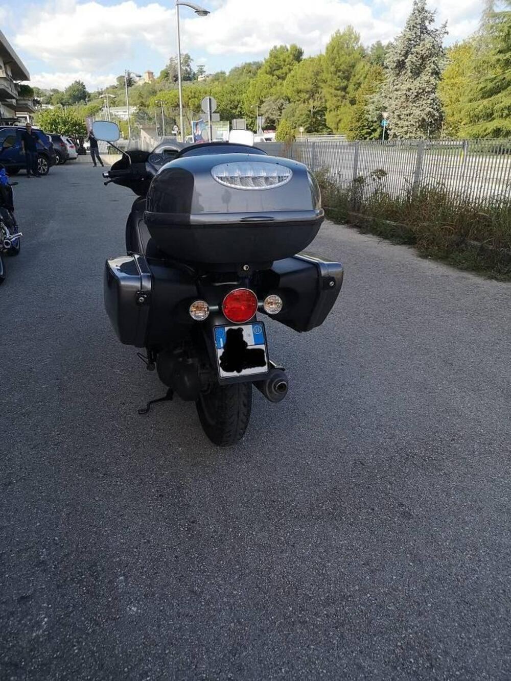 Aprilia Scarabeo 250 GT (2004 - 07) (4)