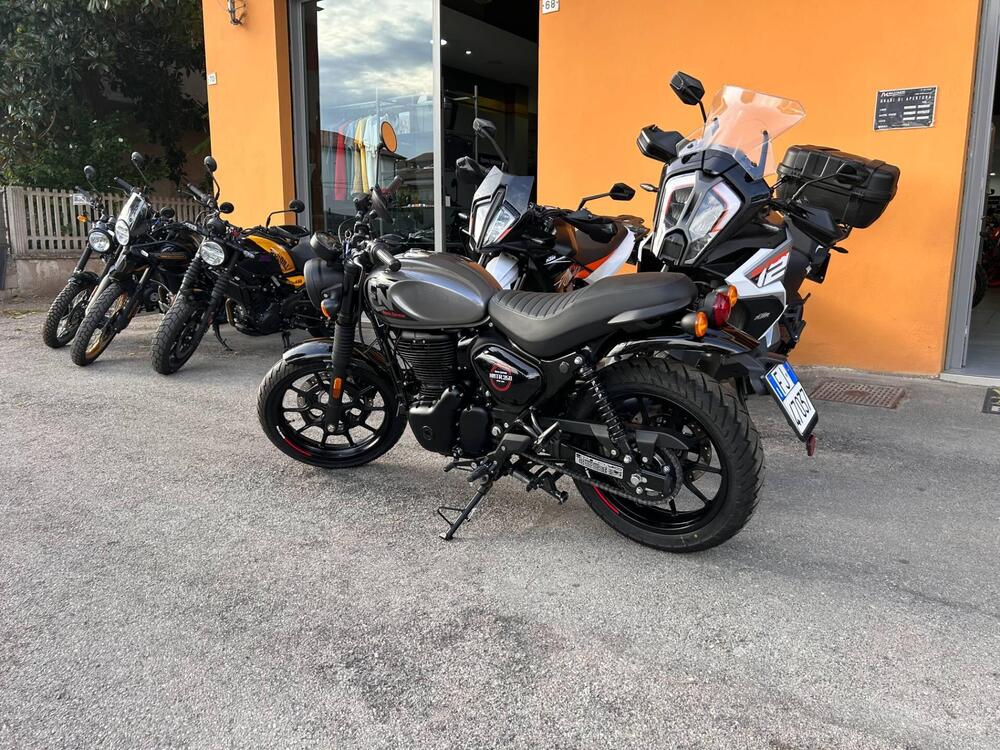 Royal Enfield HNTR 350 (2022 - 25) (4)