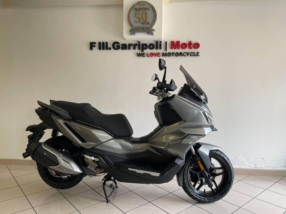 Sym ADX 300 (2024 - 25) (2)