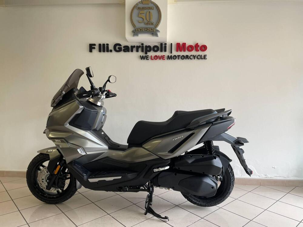 Sym ADX 300 (2024 - 25)