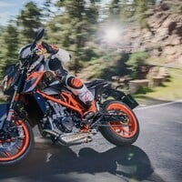 Specchietto enduro pieghevole su scooter [è in regola?] - Scooter - Forum  Modifiche Estetiche