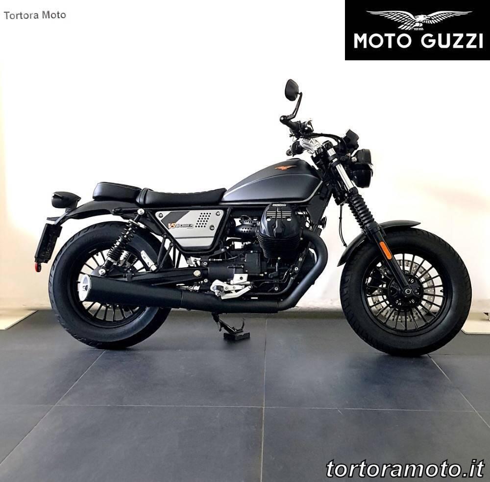 Moto Guzzi V9 Bobber (2021 - 25) (2)