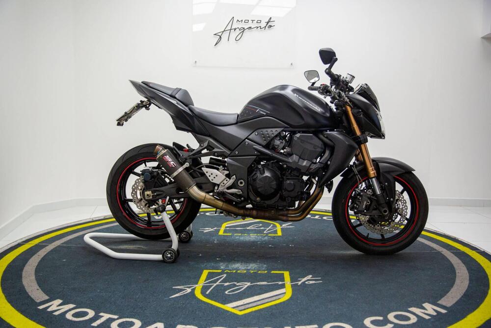 Kawasaki Z 750 R (2011 - 14) (2)