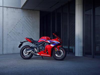 Honda CBR 650 R E-Clutch (2024 - 26) nuova