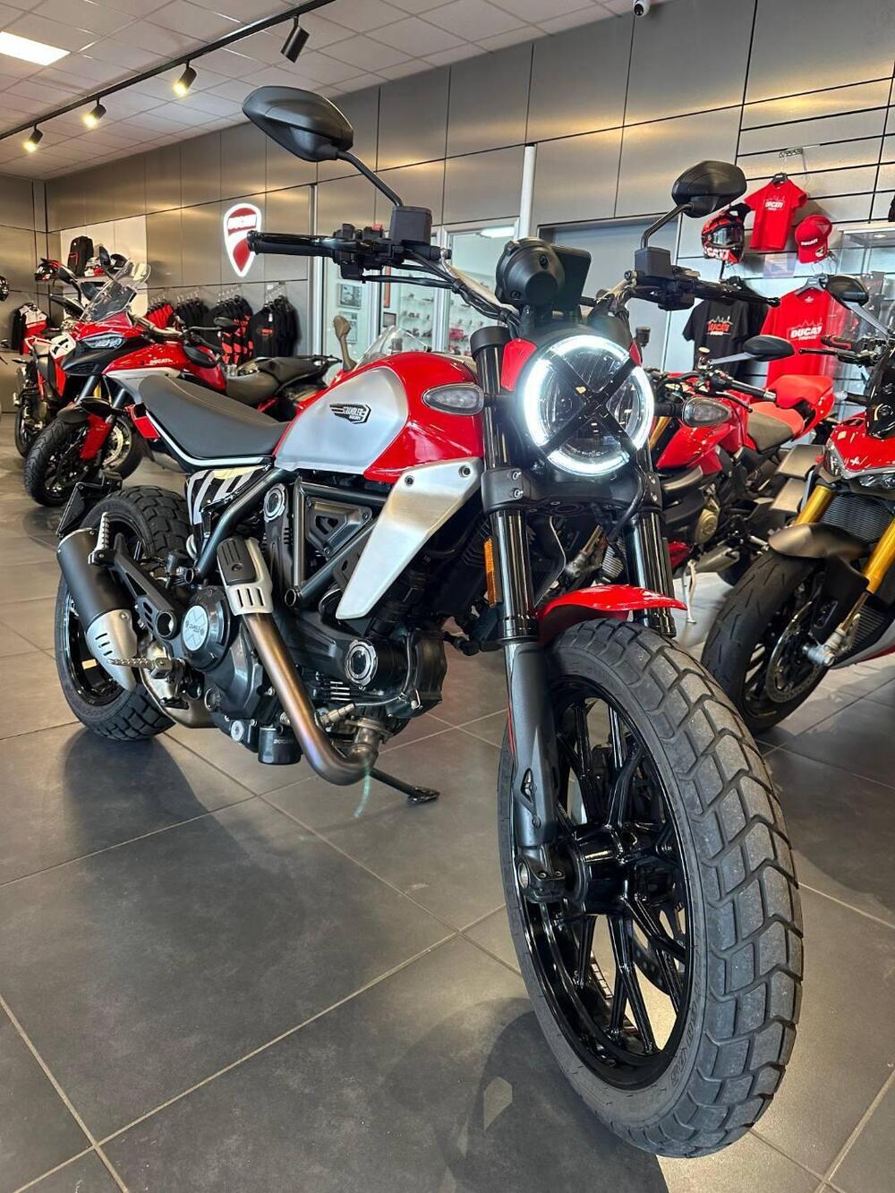 Ducati Scrambler 800 Icon (2023 - 24)