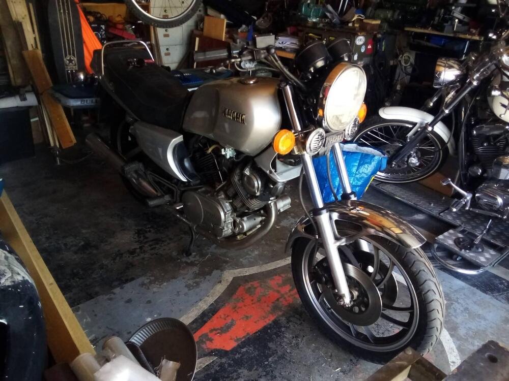 Yamaha XV 1000   TR1 (5)