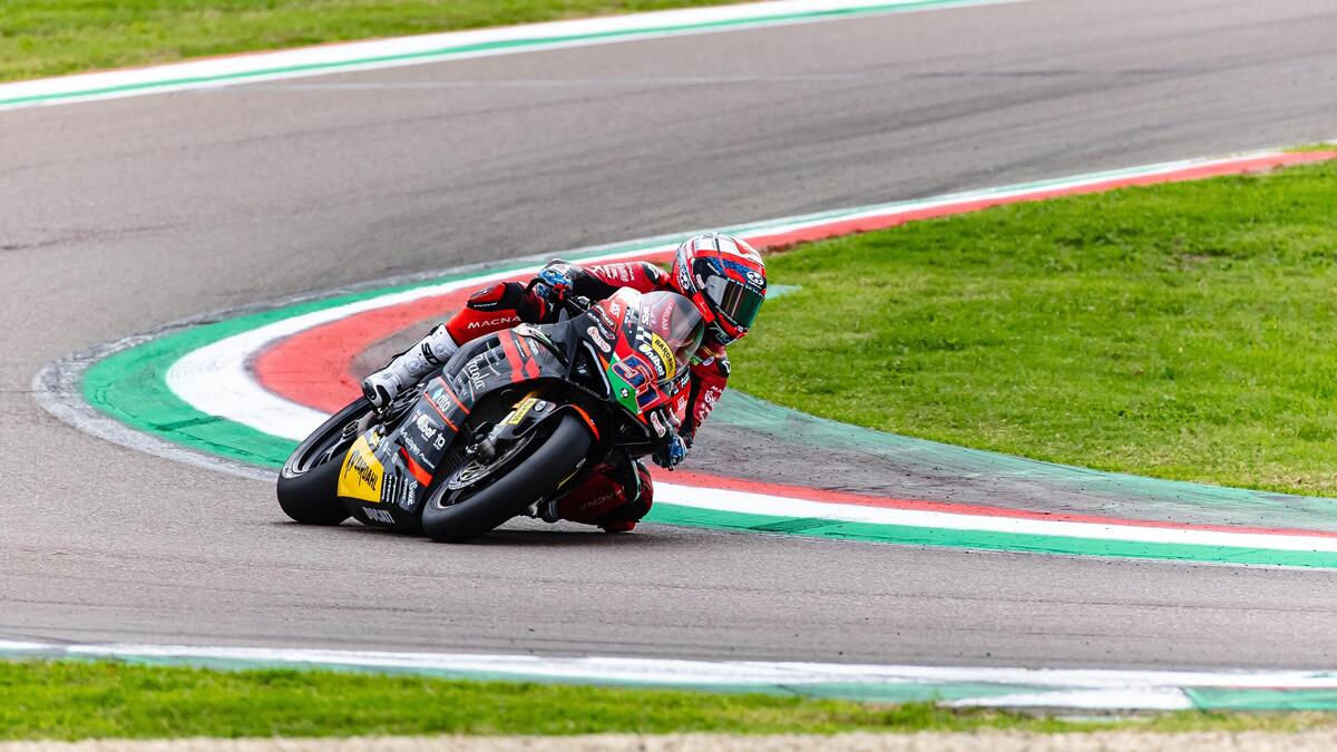 Dunlop CIV 2024, Imola. In SBK Pole Position di Michele Pirro ...