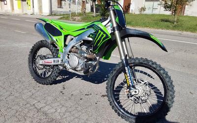 Kawasaki KX 250 F (2023) usata