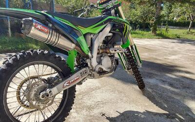 Kawasaki KX 250 F (2023) usata