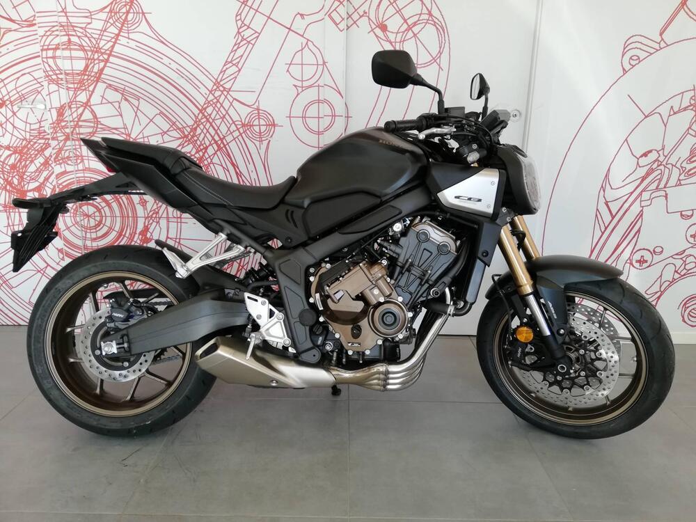 Honda CB 650 R E-Clutch (2024 - 25)