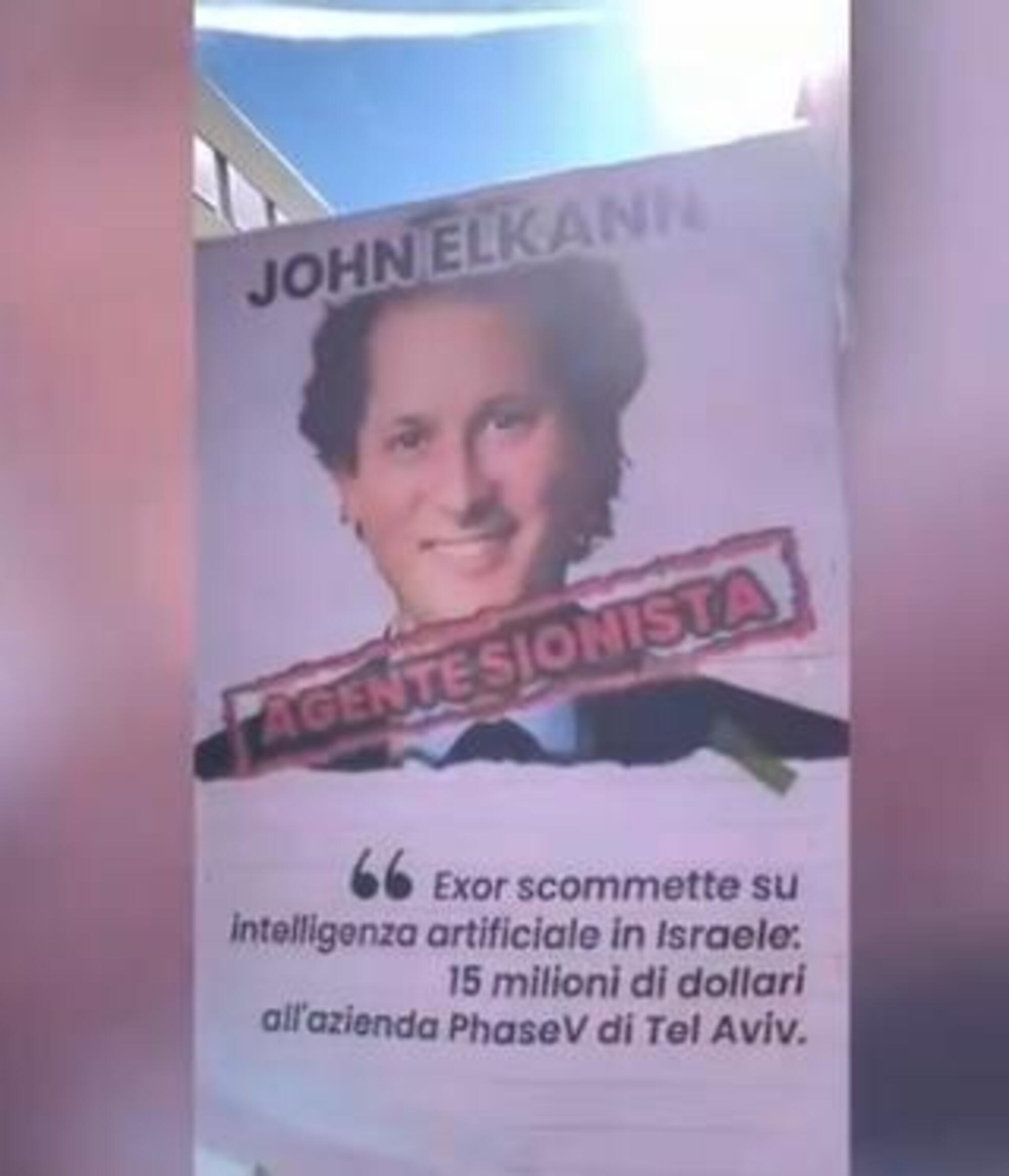 Il cartello contro John Elkann &quot;sionista&quot;