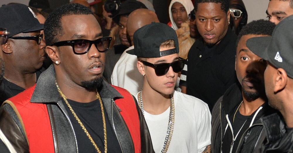 Sean Diddy Combs, che rapporto c&rsquo;&egrave; tra lui e Justin Bieber? E davvero solo il suo &ldquo;mentore musicale&rdquo;? Intanto ricompare un video in cui il cantante a 15 anni &egrave; in stato confusionale dopo un suo party&hellip;