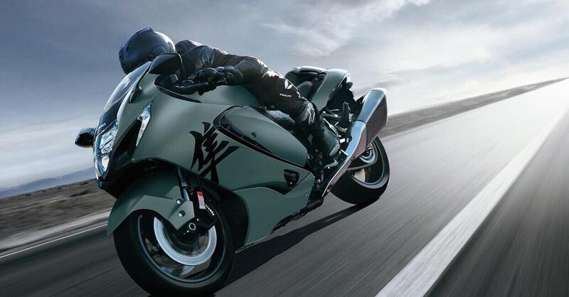 Suzuki Hayabusa: vi piace in colorazione Verde Opaco?