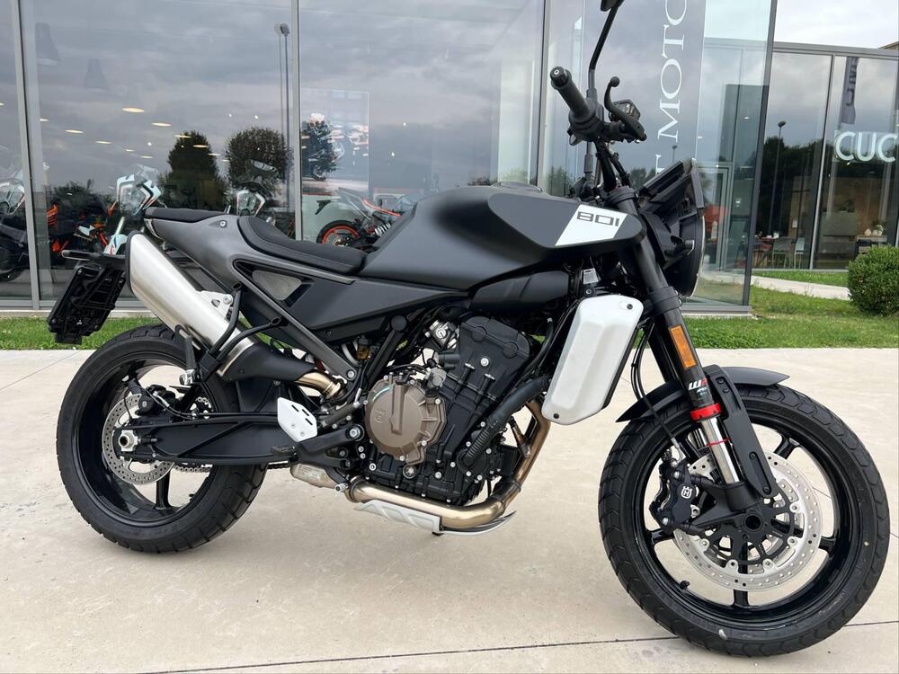 Husqvarna Svartpilen 801 (2024 - 26) (6)