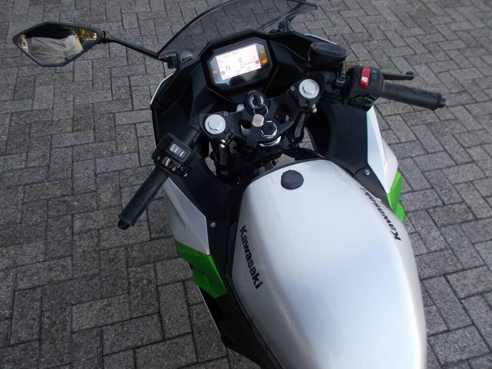 Kawasaki Ninja e-1 (2024 - 25) (6)