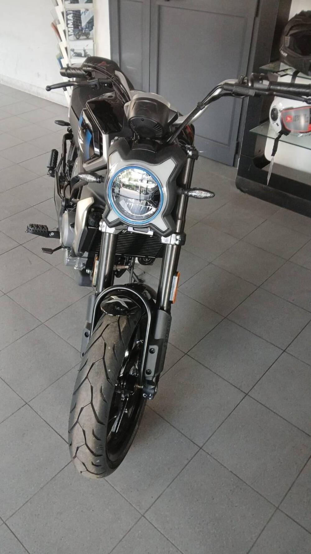 CFMOTO 300CL-X Heritage (2023 - 26) (2)