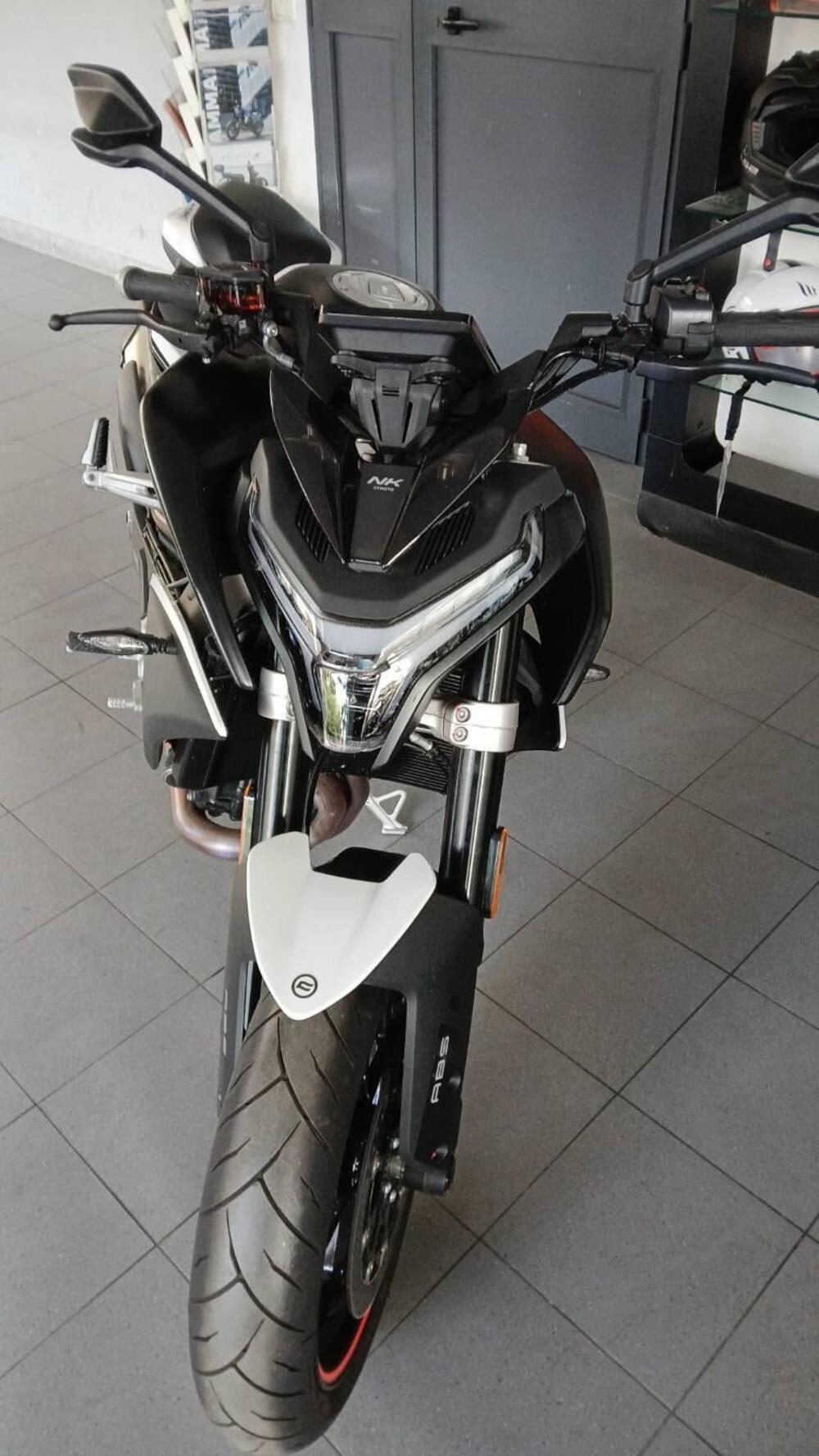 CFMOTO 800NK Advanced (2023 - 25) (2)