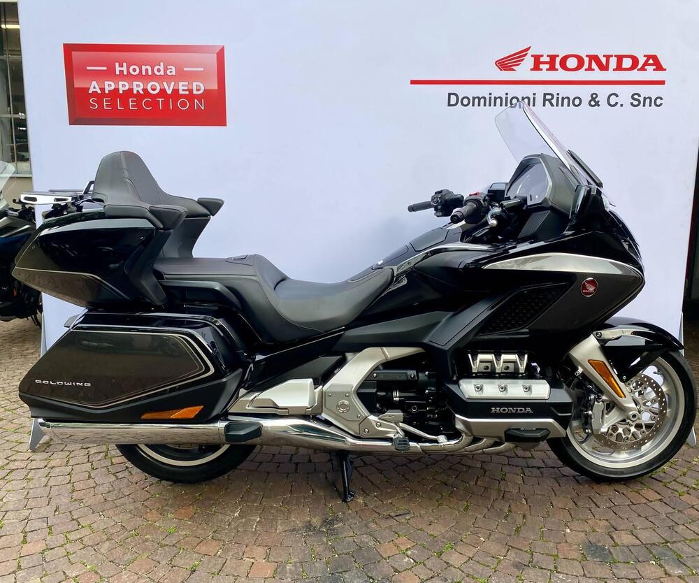 Honda GL 1800 Gold Wing DCT Tour (2020) (2)
