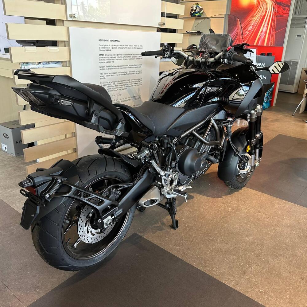 Yamaha Niken 890 GT (2023 - 25) (4)