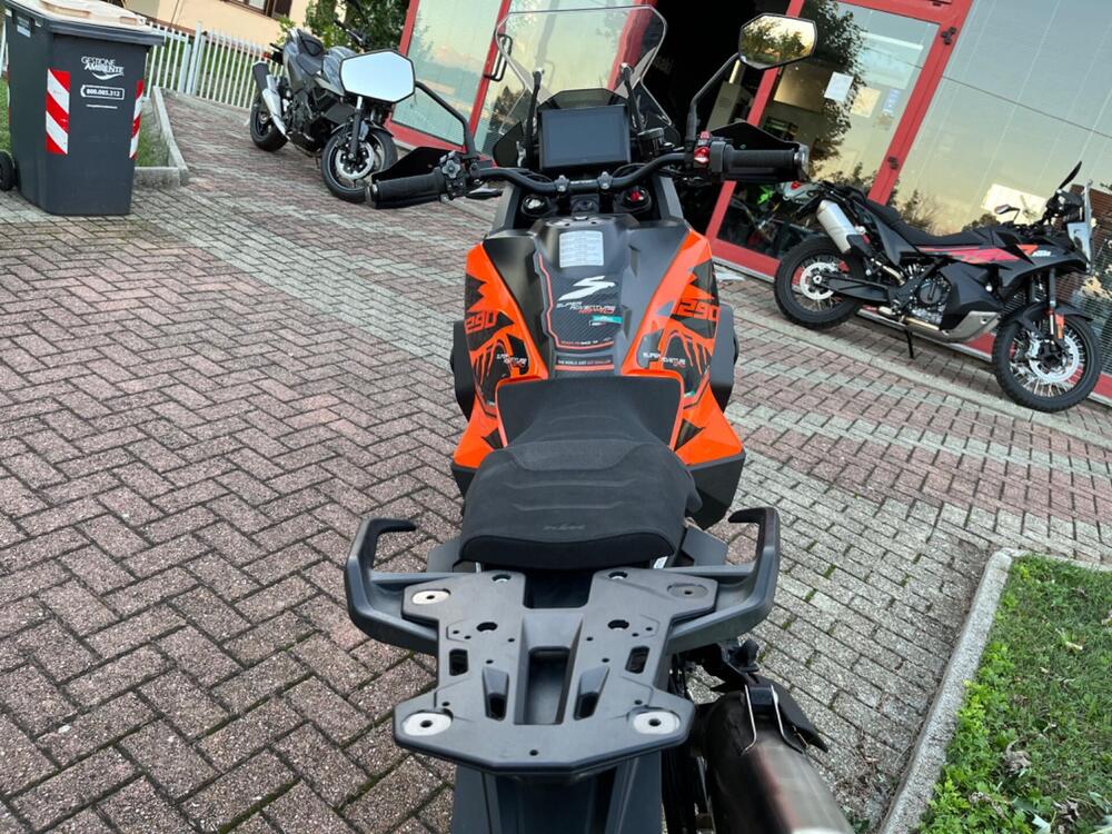 KTM 1290 Super Adventure S (2022 - 25) (12)