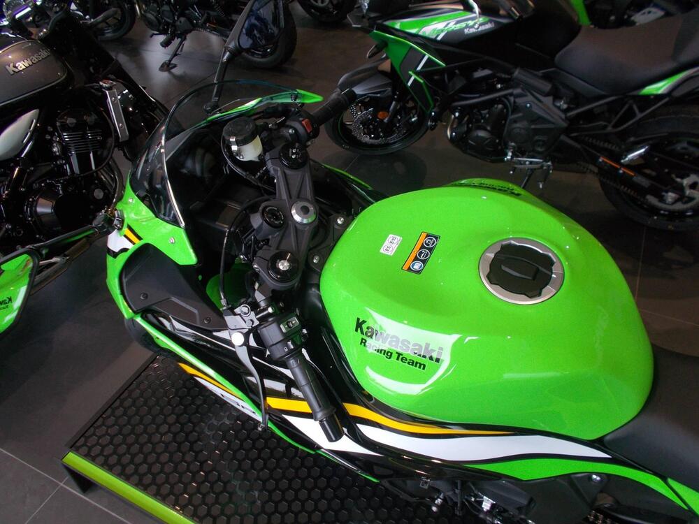 Kawasaki Ninja 636 ZX-6R (2024 - 26) (3)