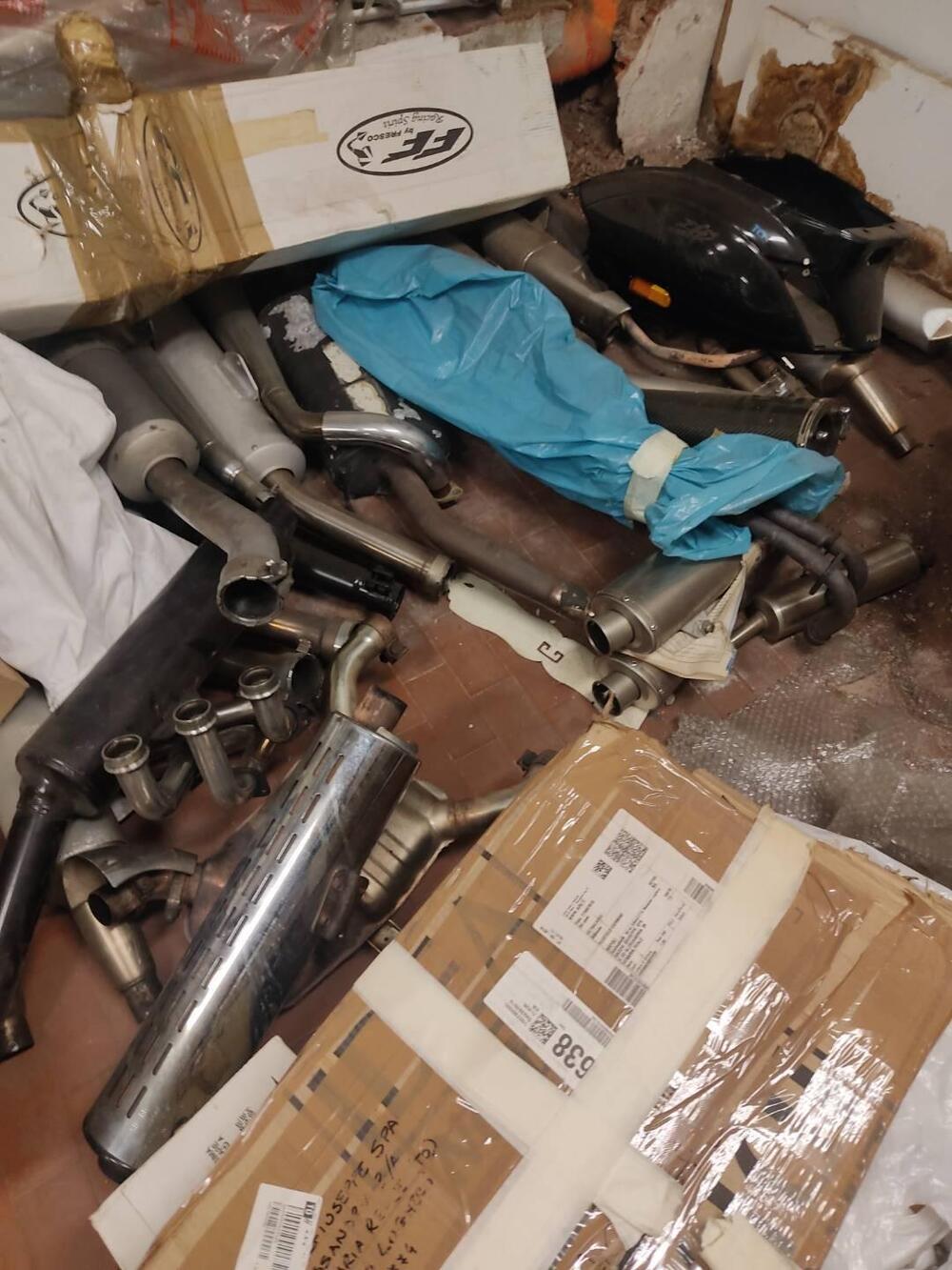 Marmitte usate Yamaha hoNDA Kawasaki ducati Suzu (2)