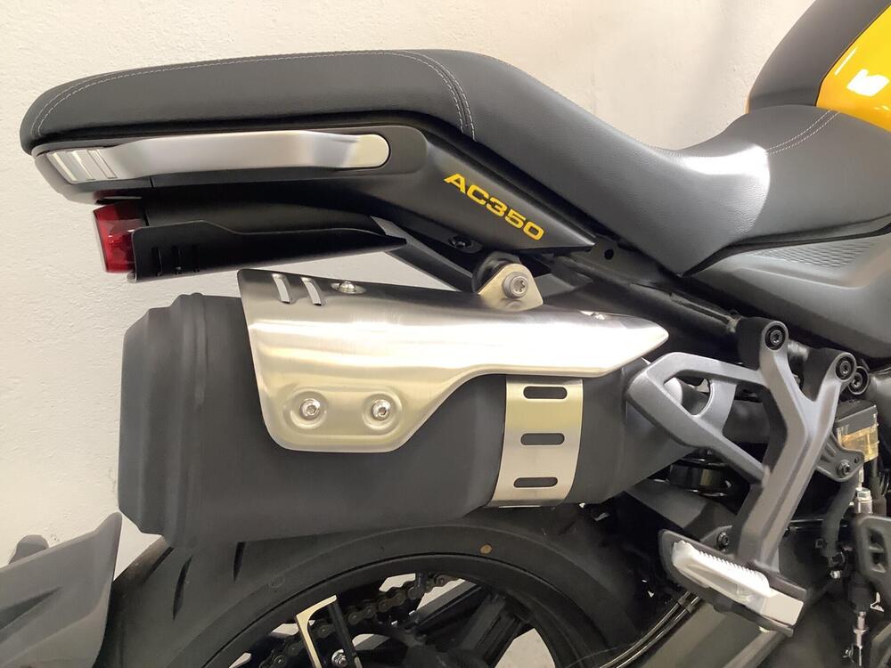 Voge Trofeo 350AC (2022 - 25) (9)