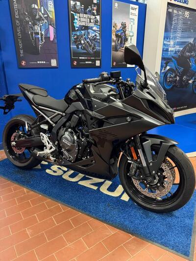 Suzuki GSX-8R (2024 - 25) nuova