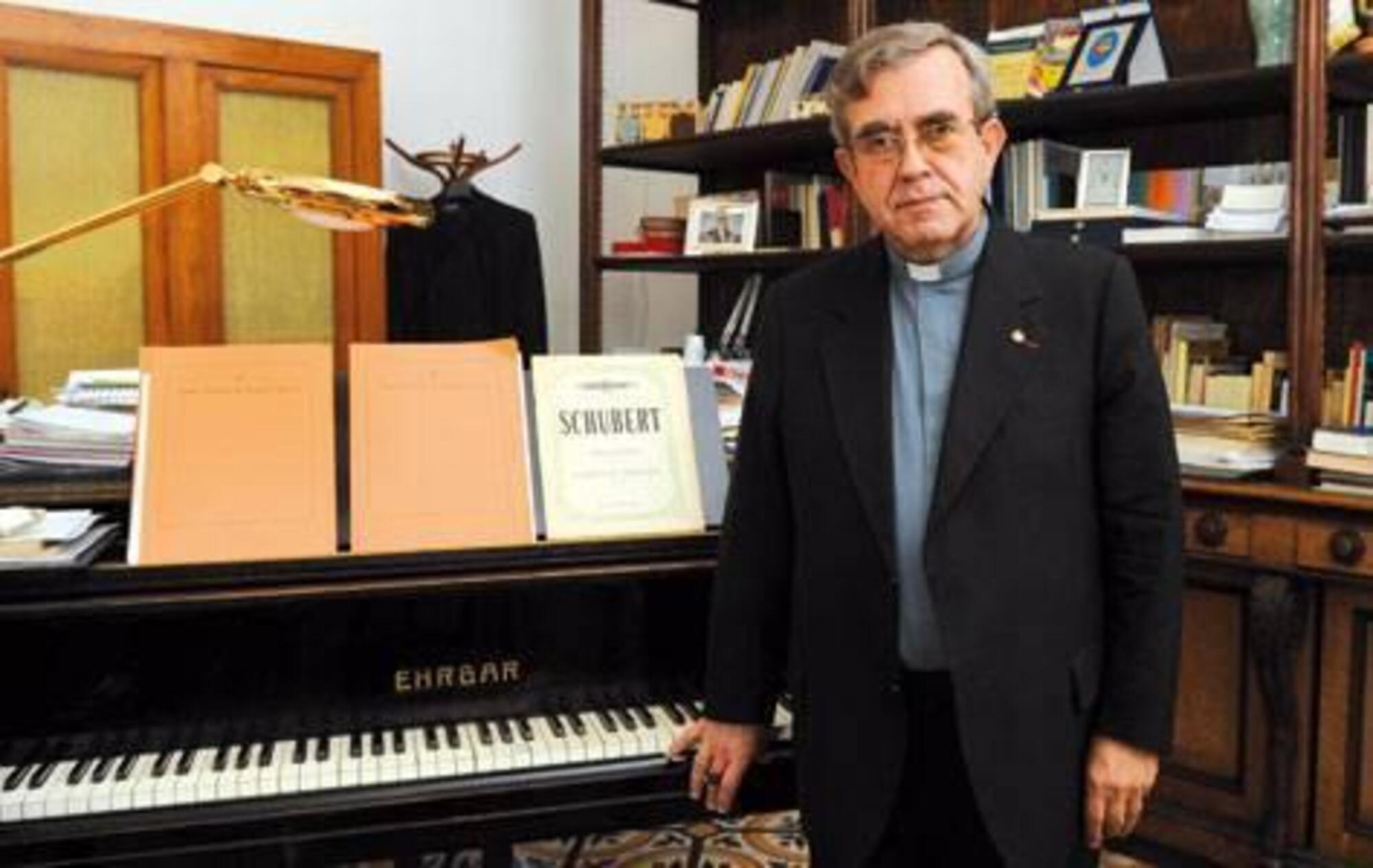 monsignor Valentino Miserachs Gra