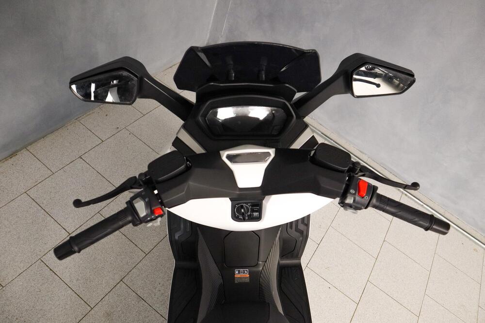 Wottan Motor Storm-R 300 (2023 - 25) (6)