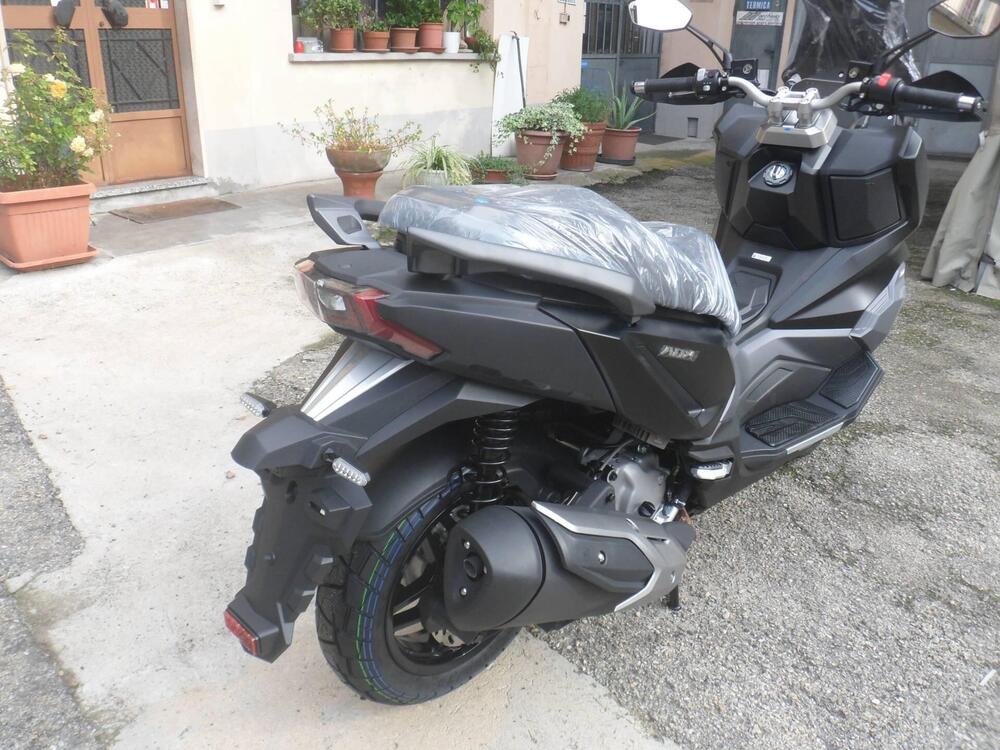 Sym ADX 300 (2024 - 25) (4)