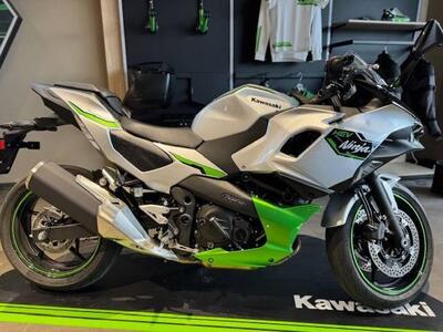 Kawasaki Ninja 7 Hybrid (2024 - 25) usata