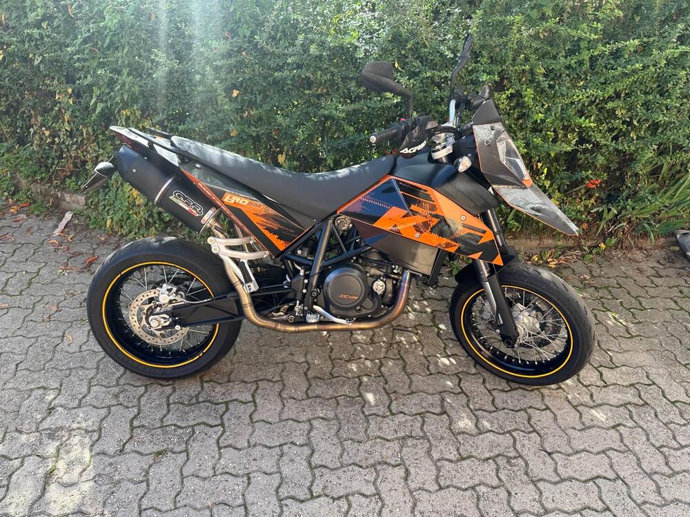 KTM 690 Supermoto