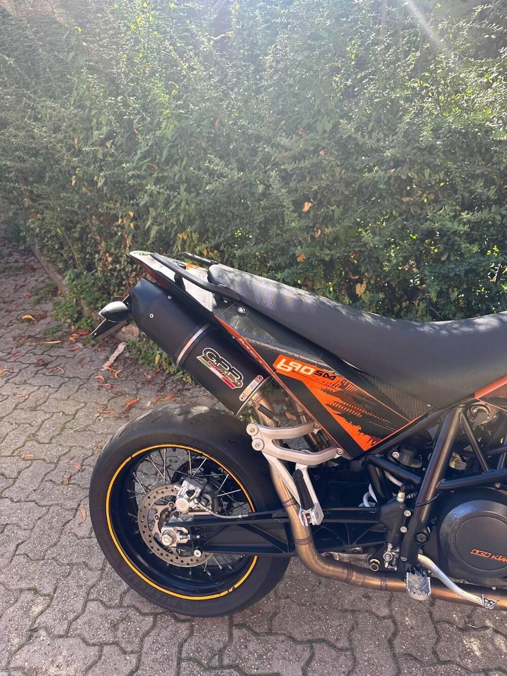 KTM 690 Supermoto (4)