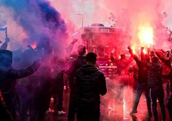 Omicidio Bellocco, un ultras della nord parla per la prima volta dopo gli arresti: &ldquo;&lsquo;Ndrangheta in curva? Un potere mai visto&rdquo;. Il momento di svolta? &ldquo;Dopo il Covid su biglietti, parcheggi, merchandising&rdquo;. E i video da Giletti&hellip;