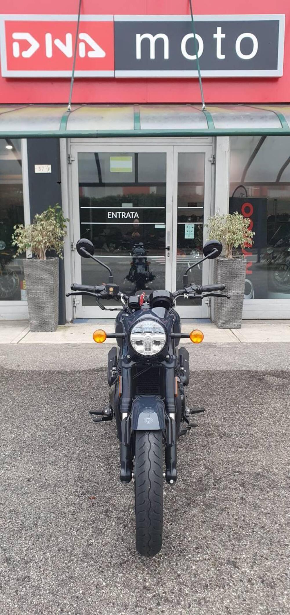 Royal Enfield Super Meteor 650 (2023 - 25)