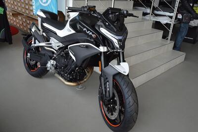 CFMOTO 800NK Advanced (2023 - 25) nuova