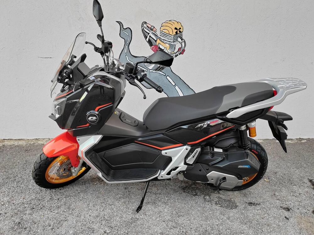 QJ Motor ATR 125 X (2024 - 25)