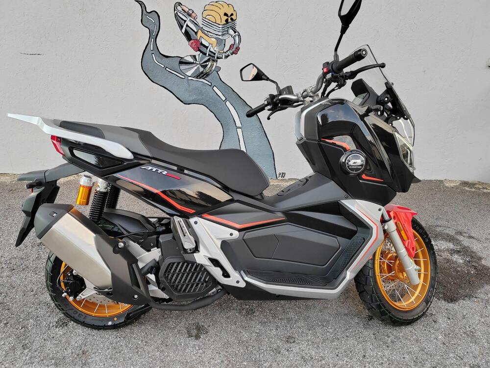 QJ Motor ATR 125 X (2024 - 25) (2)