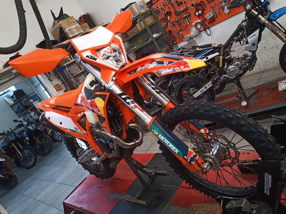 KTM 250 EXC-F Champion Edition (2025) (2)