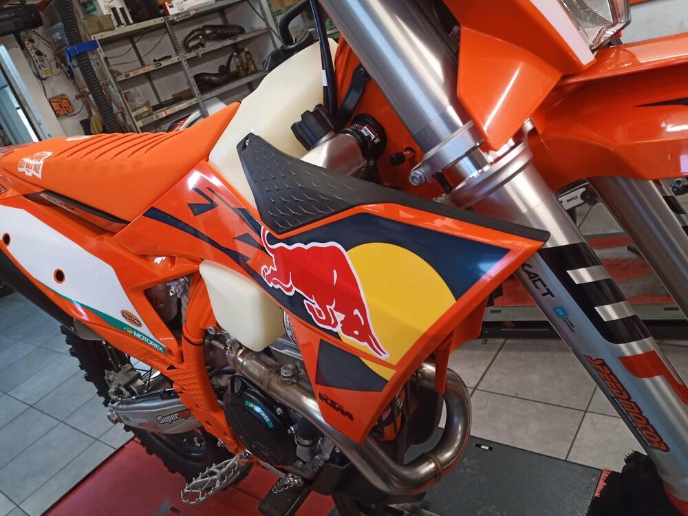 KTM 250 EXC-F Champion Edition (2025) (4)