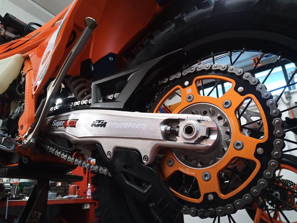 KTM 250 EXC-F Champion Edition (2025) (5)