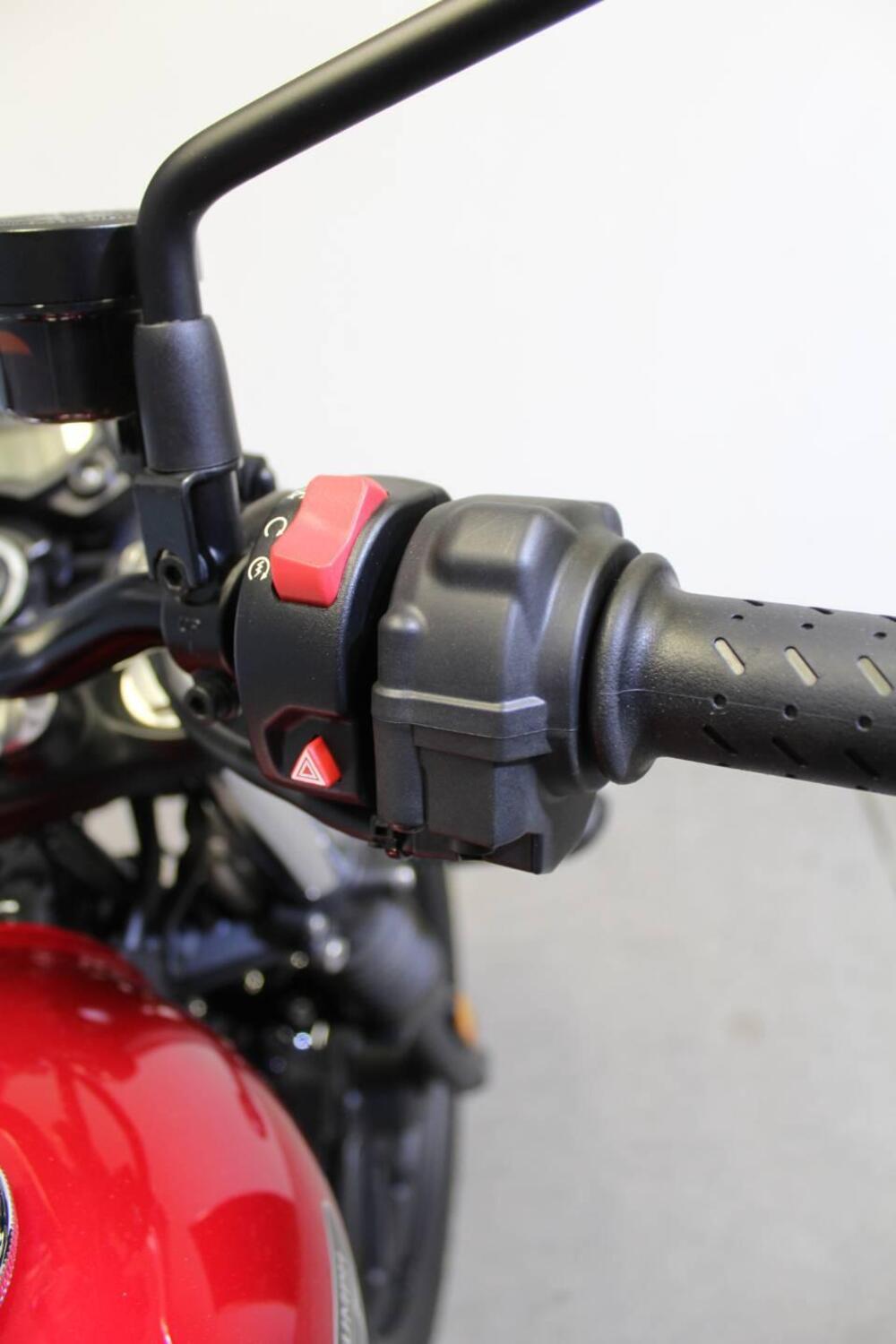 Triumph Speed Twin 900 Chrome Edition (2023) (11)