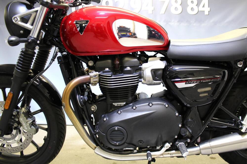 Triumph Speed Twin 900 Chrome Edition (2023) (16)