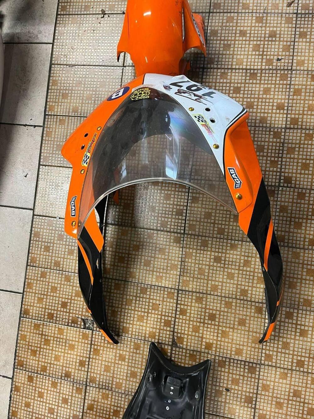 Honda CBR 1000 RR Fireblade (2004 - 05) (11)