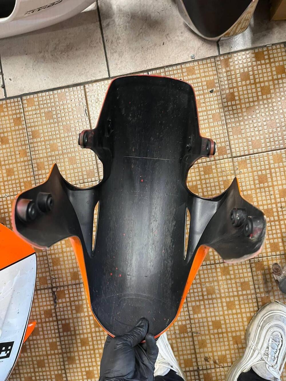 Honda CBR 1000 RR Fireblade (2004 - 05) (12)