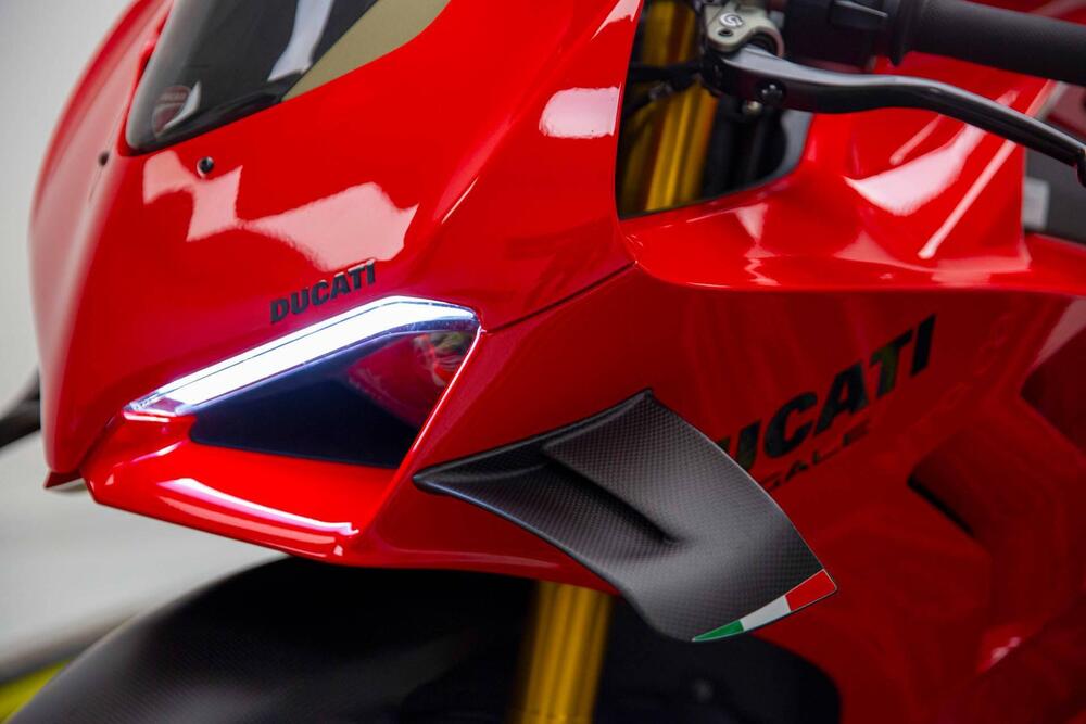 Ducati Panigale V4 S (2022 - 24) (10)