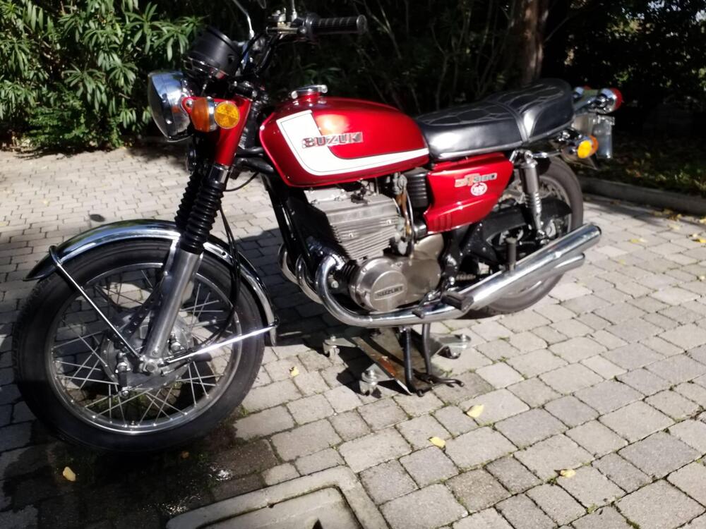 Suzuki GT 380 (6)