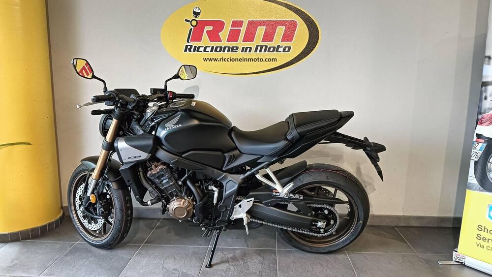 Honda CB 650 R E-Clutch (2024 - 25) (2)